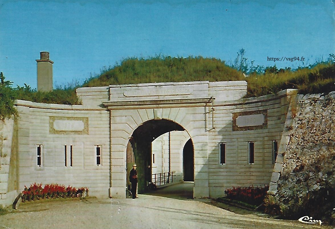 Entrée fort des pompiers