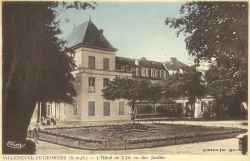 L'hôtel de ville, la mairie
